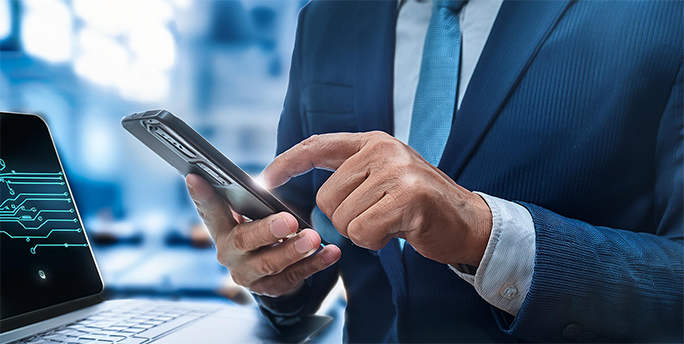 Cloud Sicherheitslösungen schützen Daten und Anwendungen vor unerlaubtem Zugriff in Unternehmen