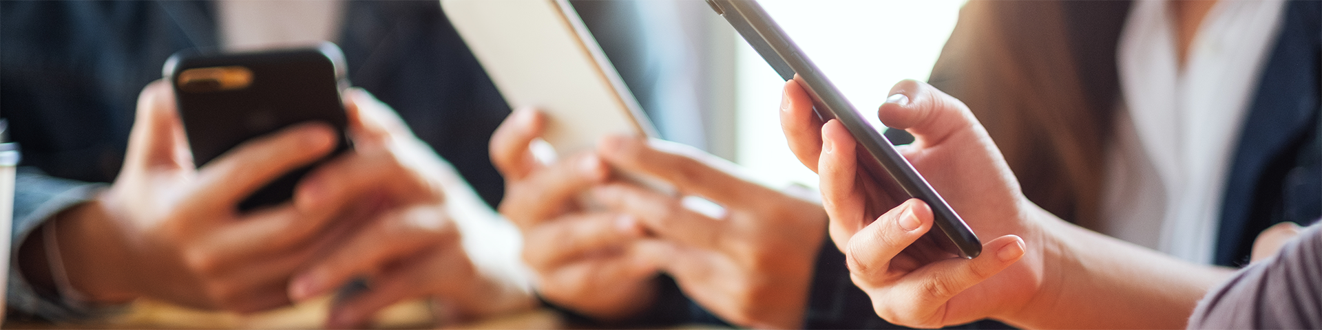 Geschäftskunden profitieren von Komplettlösungen der Telekom, Vodafone und o2 Business Partner vor Ort